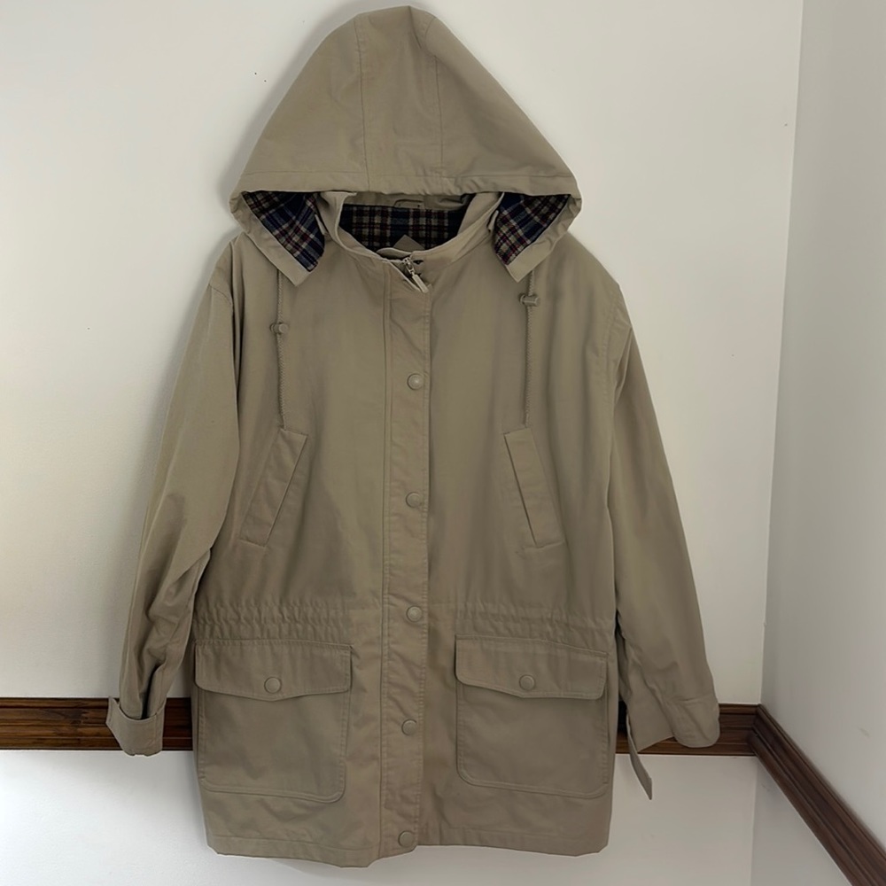Cabin Creek Womens Coat W/Hood. 2XG. TanW/Pockets. Plaid Lining Mid Length. VTG - Picture 2 of 15